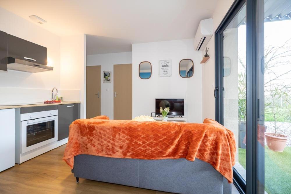 L'Escapade Dauphinoise, Gite 2 Chambres Avec Terrasse Et Clim Beaucroissant Esterno foto